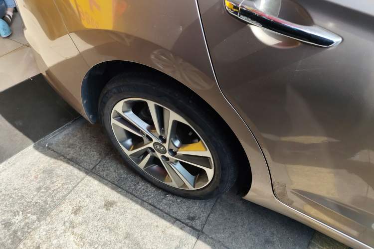 Used Hyundai Elantra (6th Generation / Lingdong) 2016 1.6L Automatic ZhiXuan – Elite Version Right Rear Wheel Hub