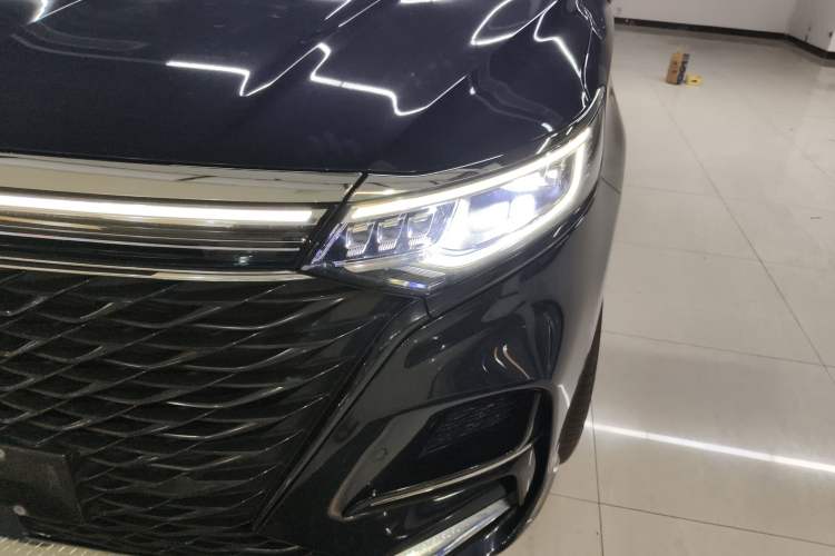 Used Roewe iMAX8 2021 400TGI Supreme Series Prestige Edition