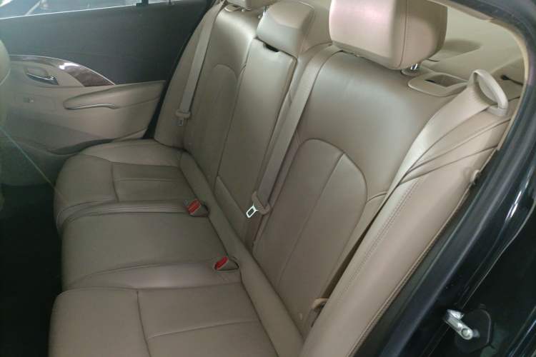 Used Buick LaCrosse 2013 2.4L SIDI Leading Comfort Version