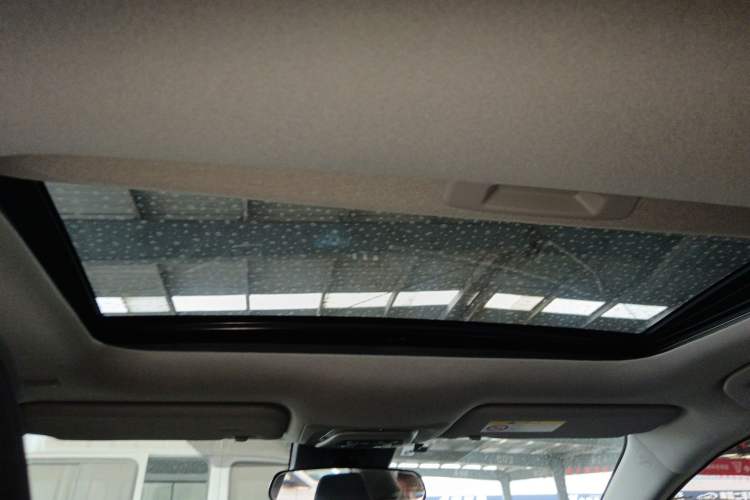 Used Toyota Levin 2023 Smart Electric Hybrid Dual-Engine 1.8L Luxury Edition Headliner