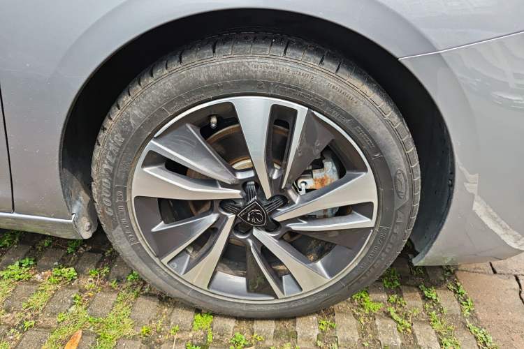 Used Peugeot 408 2022 1.6T Light-Chasing Edition
