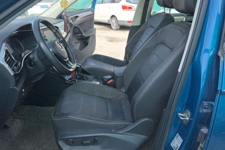 Used Volkswagen Tayron 2019 330TSI Two-Wheel Drive Luxury Model China VI Standard