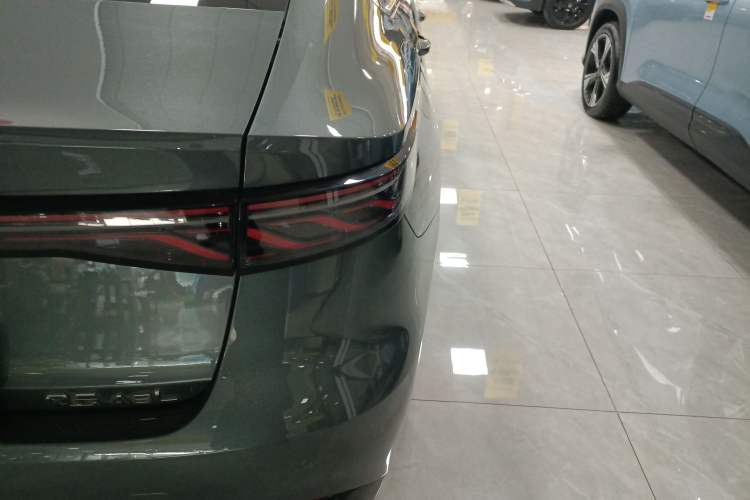 Used Chery Fengyun A8L 2025 1.5 TGDI 145 km Luxury Version