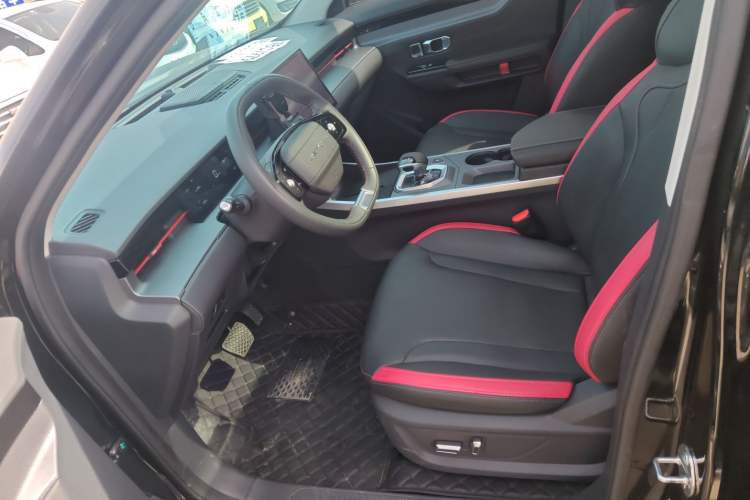 Used JETOUR Dashing 2024 1.5T DCT Starlight Shine Pro Edition
