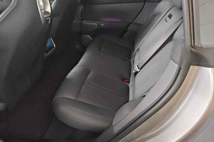 Used Xiaomi Auto YU7 2025 Ultra-Long Range All-Wheel Drive Pro Version Left Rear Seat