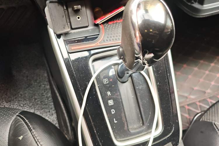 Used Nissan Sylphy 2016 1.6 XL CVT Luxury Edition Gear Lever