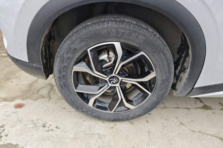 Used BYD Yuan PLUS 2023 Champion Edition 430KM Superior Model Right Rear Wheel Hub