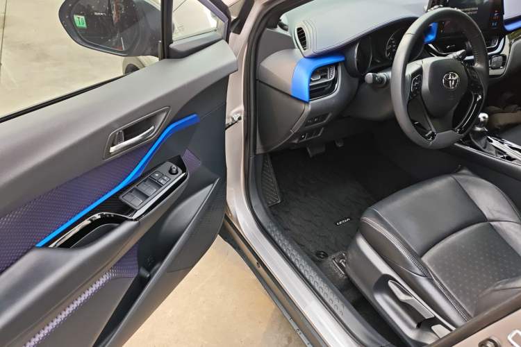 Used Toyota IZOA 2018 2.0L Yichi Edition China V Standard Driver Seat