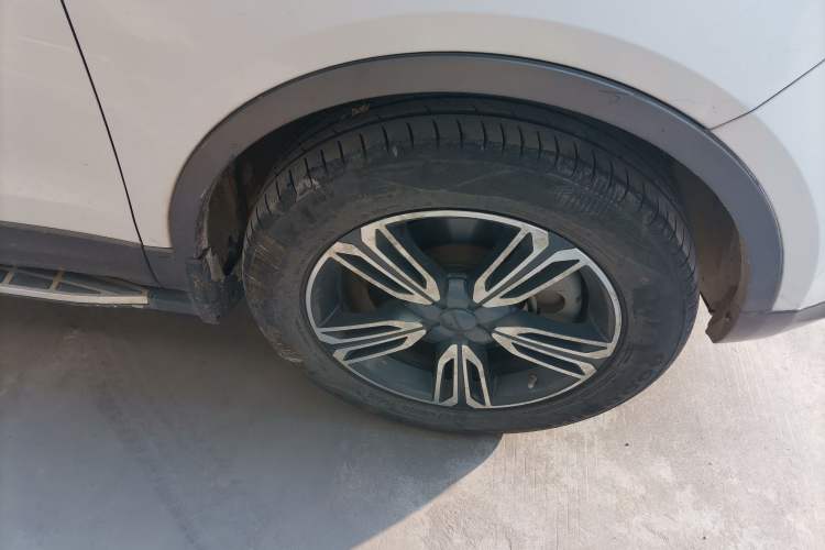 Used Leopaard CS10 2017 1.5T CVT Luxury Model Right Front Wheel Hub