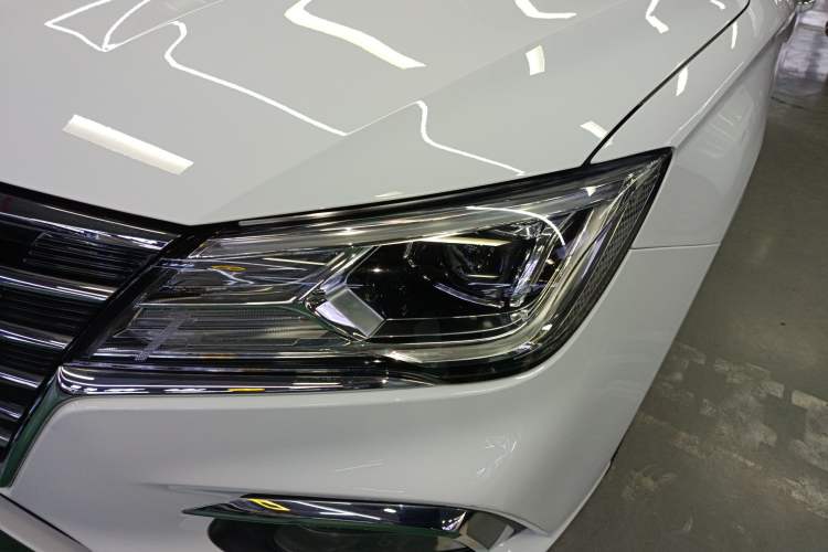 Used Roewe i5 2020 1.5L Automatic 4G Connect Luxury Flagship Edition
