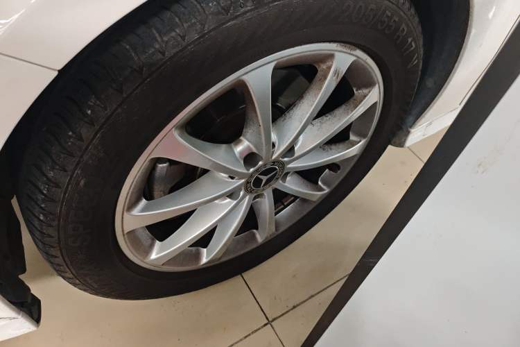 Used Mercedes-Benz A-Class 2020 Restyled A 200 L Sport Sedan Dynamic Version Exterior 4