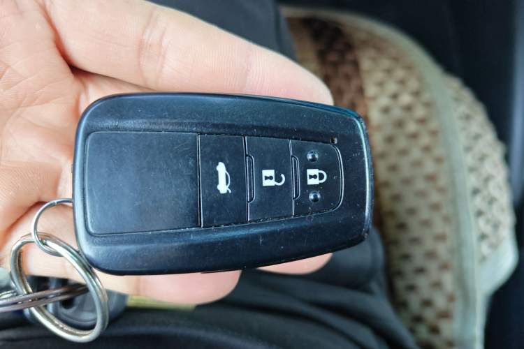 Used Toyota Corolla 2022 Dual-Motor 1.8L E-CVT Pioneer Edition