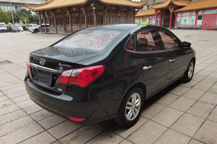 Used Hyundai Celesta 2015 1.6L Automatic Luxury Model
