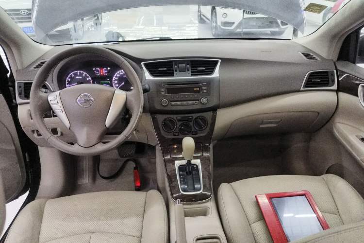 Used Nissan Sylphy 2014 1.6XV CVT Deluxe Edition