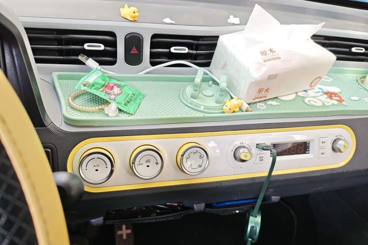 Used Wuling Hongguang MINIEV 2021 Macaron Fashion Model Lithium Iron Phosphate