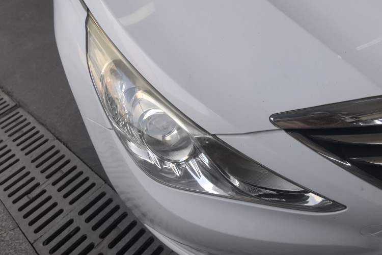 Used Hyundai Sonata 2013 2.4L Automatic Leading Edition China IV Standard Right Front Headlight