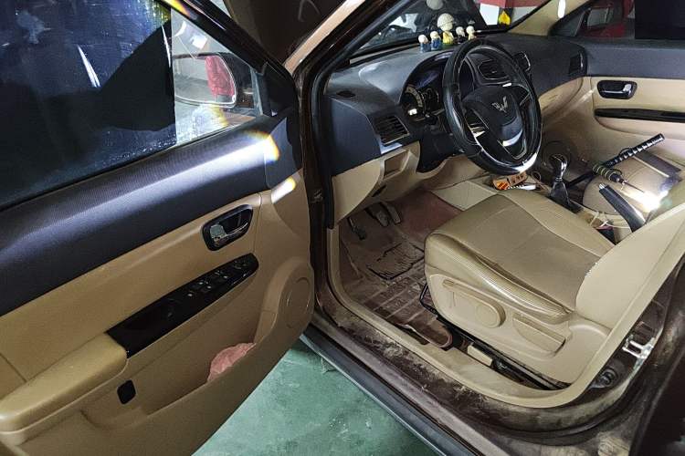 Used Wuling Hongguang 2014 1.5L S Comfort Model