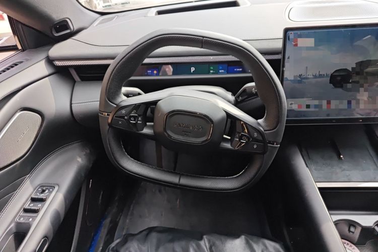 Used Lynk & Co 10 EM-P 2025 Model 240 Four-Wheel Drive Ultra
