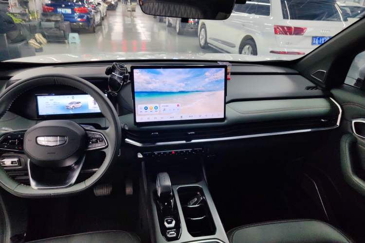 Used Geely Auto Haoyue L 2024 2.0T DCT Prestige Version