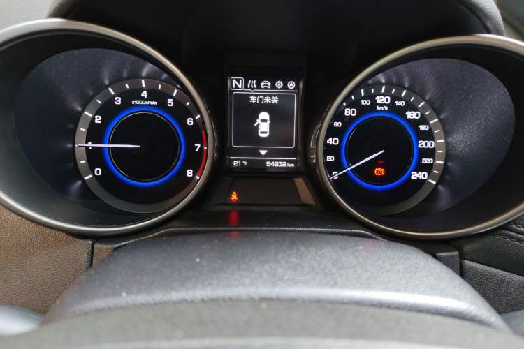 Used CHANGAN CS35 2017 1.6L Automatic Luxury Model Odometer Close Up