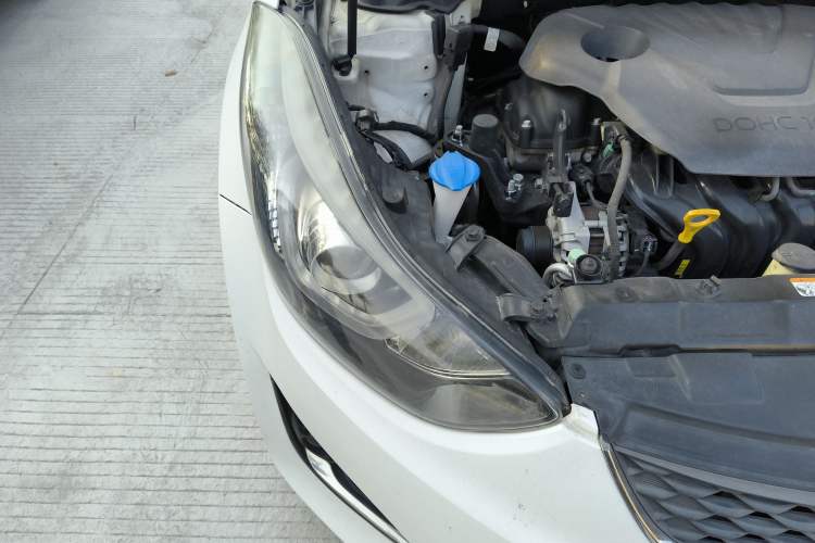 Used Hyundai Elantra (5th Generation / Langdong) 2016 1.6L Automatic Smart Version