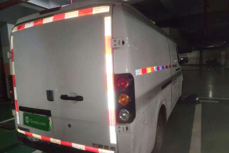 Used Farizon Xingxiang V 2022 Star Enjoy V6E Value Edition Long Wheelbase Guoxuan 38.7 kWh
