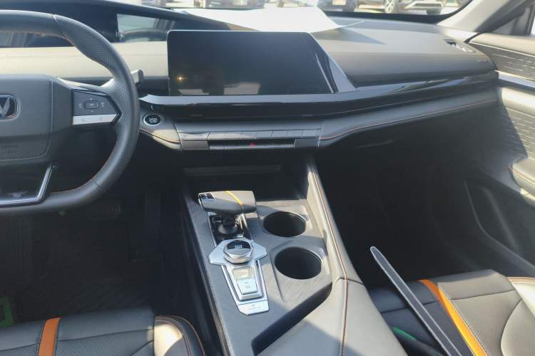 Used CHANGAN UNI-V 2024 1.5T Luxury Edition