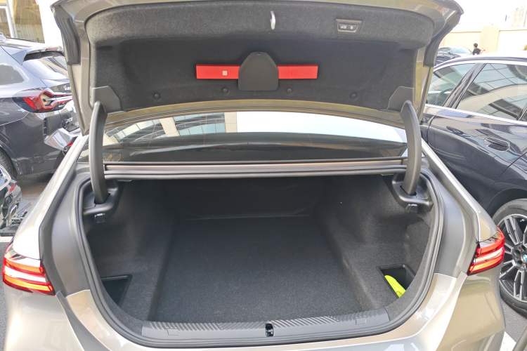 Used BMW 5 Series 2024 530Li Luxury Package Premium Edition