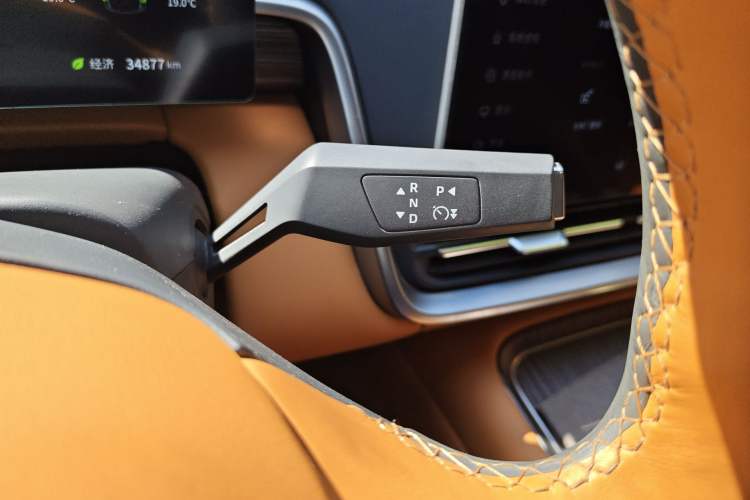 Used Dongfeng eπ eπ008 2025 636Max All-Electric 5-Seater