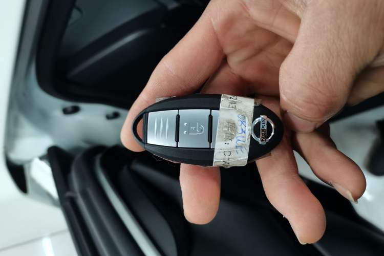 Used Nissan X-Trail 2022 2.0L Two-Wheel Drive Smart Connect & Comfort Edition Interior 1