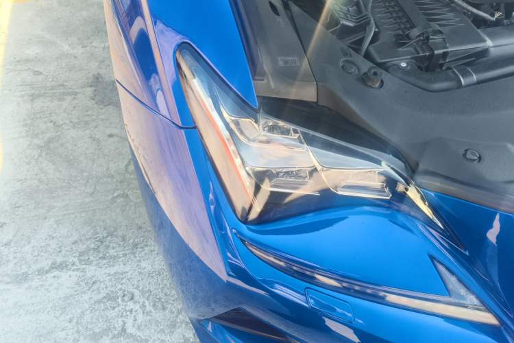 Used Lexus RC F 2015 F 5.0L Ultimate Edition Right Front Headlight