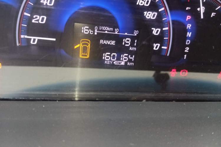 Used Honda Elysion 2015 2.4L VTi-S Prestige Edition Odometer Close Up