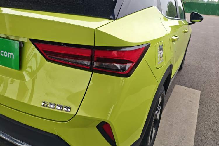 Used Wuling Alvez 2022 1.5L CVT Comfort Edition Right Rear Taillight