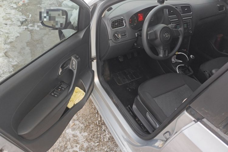 Used Volkswagen Polo 2013 1.4L Manual Comfort Edition
