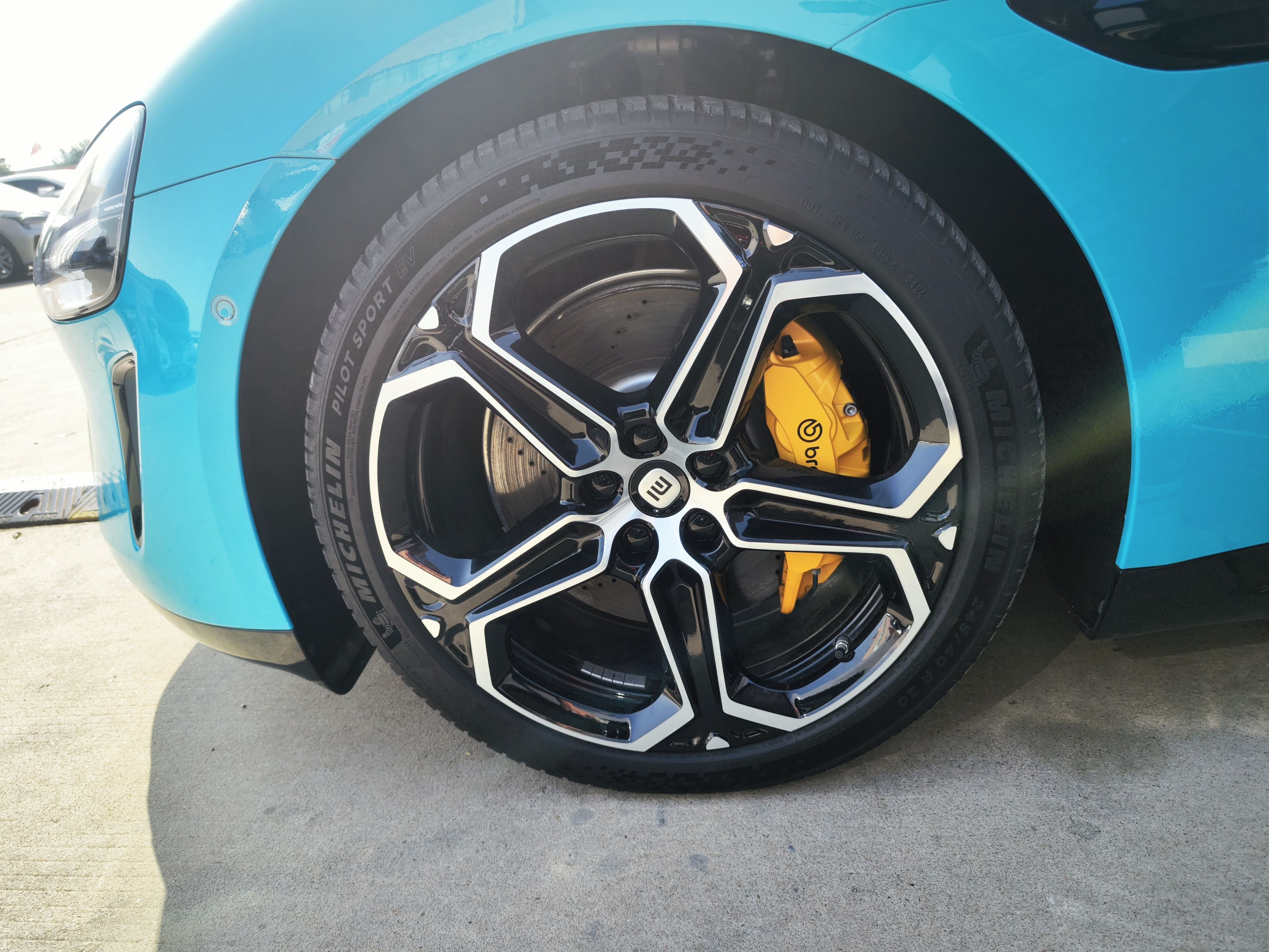 Xiaomi Auto SU7 2024 Four-Wheel Drive Ultra-Long Range Advanced Intelligent Driving Max Edition — снимка 10