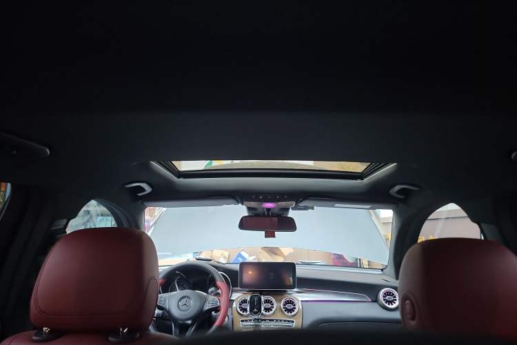 Used Mercedes-Benz GLC Coupe 2018 GLC 260 4MATIC Coupe SUV