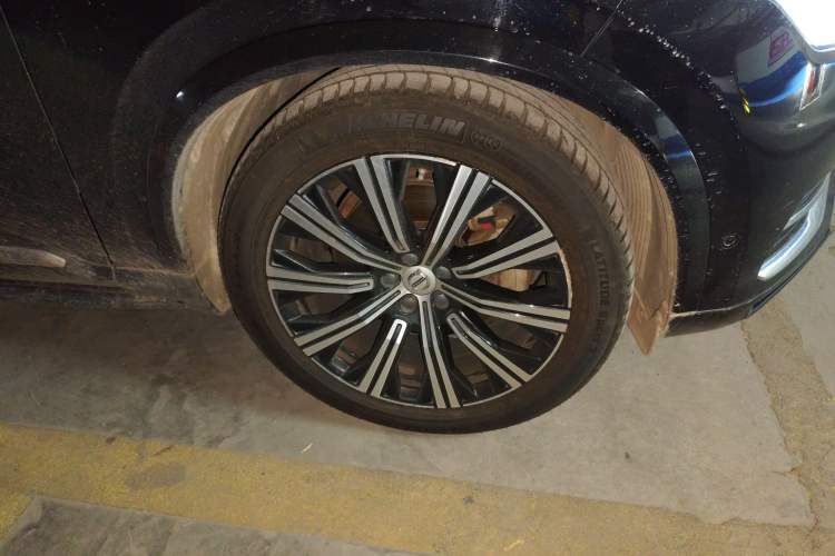 Used Volvo XC90 2020 T6 Zhiya Luxury 7-Seater Right Front Wheel Hub