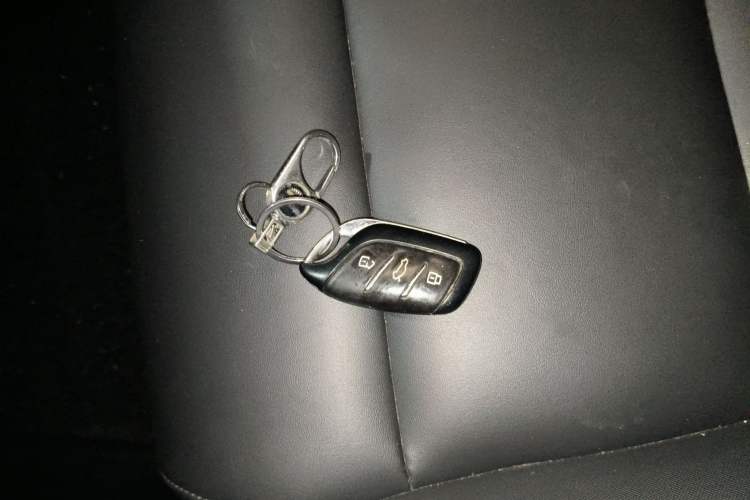 Used MG 5 2021 180 DVVT CVT Youth Luxury Edition
