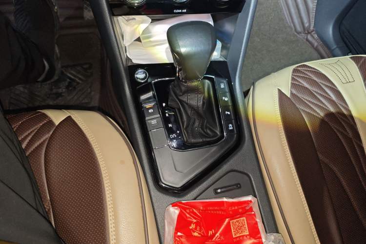 Used Volkswagen Tiguan L 2017 330TSI Automatic Two-Wheel Drive Flagship Edition