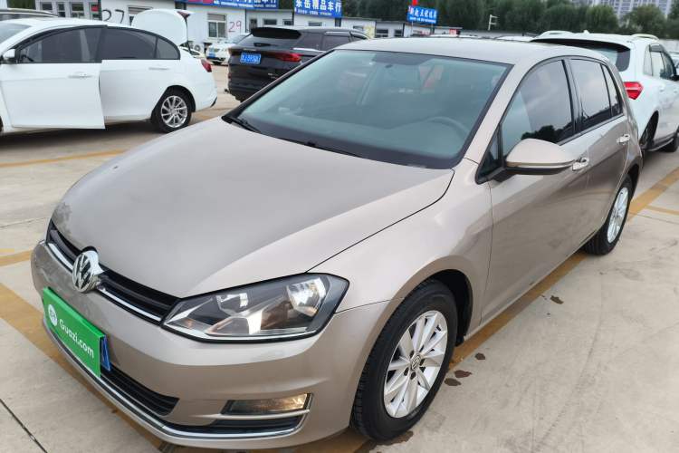 Used Volkswagen Golf 2016 1.6L Automatic Fashion Model
