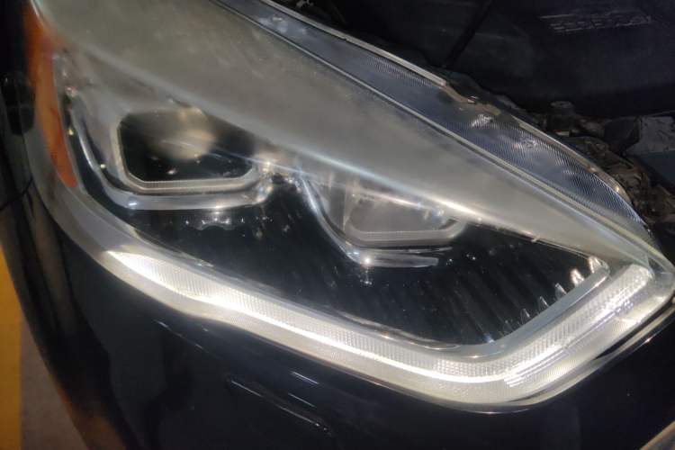 Used Ford Kuga 2017 EcoBoost 245 4x4 Prestige Edition Right Front Headlight