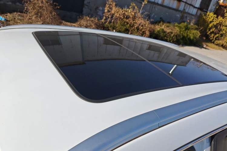 Used Geely Auto Emgrand X7 Sport 2018 1.8TD Automatic Two-Wheel Drive Smart Connect 4G Internet Edition