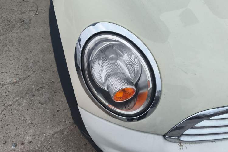 Used MINI 2011 1.6L ONE
