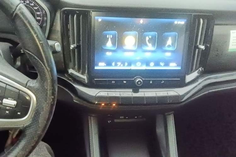 Used JMC Yuhu 9 2019 2.0T Manual Gasoline 4x4 Comfort Edition