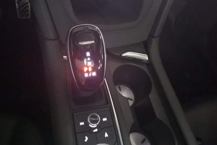 Used Cadillac XT5 2020 28T Luxury Version Gear Lever