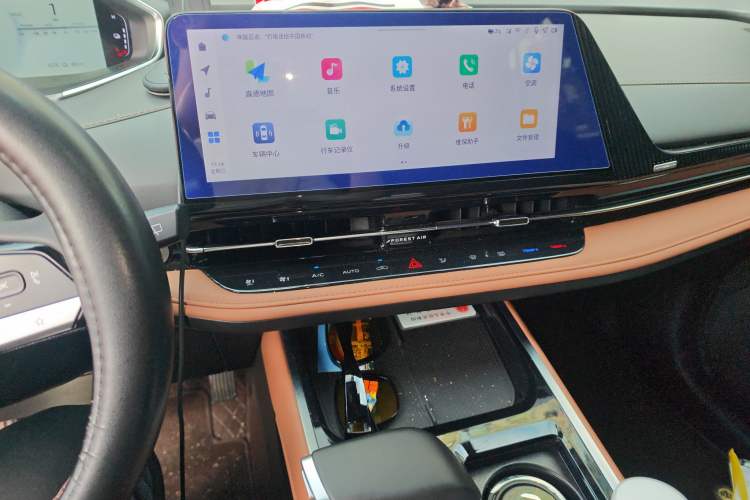 Used CHANGAN NEVO Q05 2024 Truly Delicious Version 125cc Superior Design CATL Audio And AC Panel