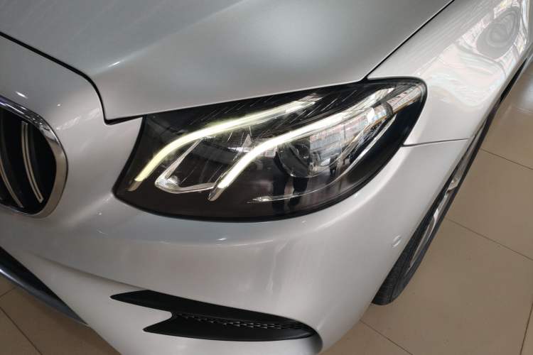 Used Mercedes-Benz E-Class 2017 E 200 L Sport 4MATIC Left Front Headlight