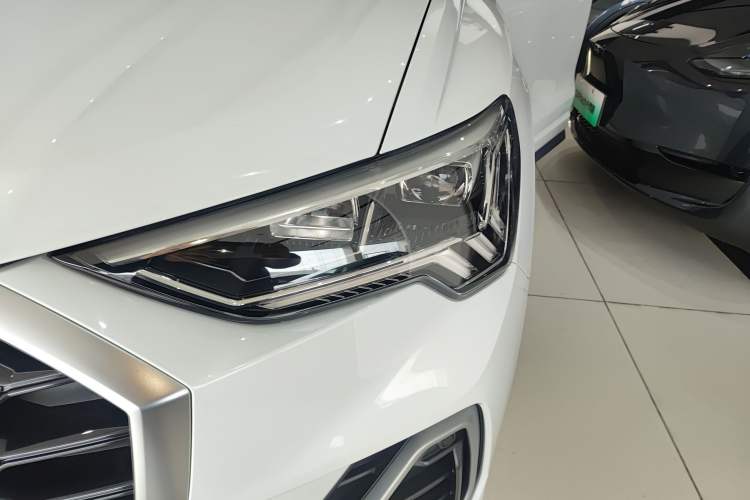 Used Audi Q3 2022 40 TFSI Fashion Dynamic Model
