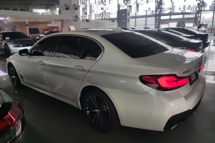 Used BMW 5 Series 2022 Second Facelift 530Li Leading Edition M Sport Package
