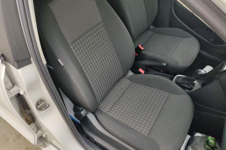 Used Volkswagen Polo 2016 1.6L Automatic Comfort Model Right Front Seat